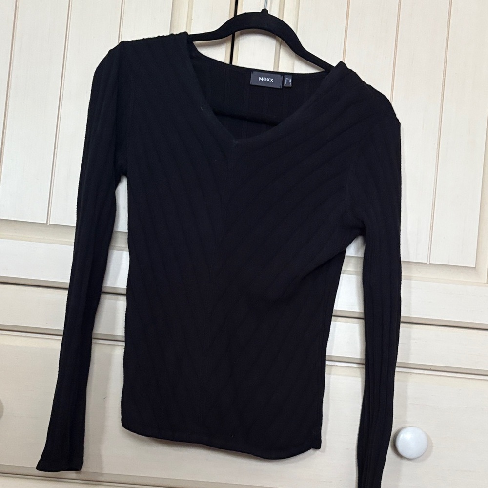 Mexx Black Long Sleeve V-Neck Top